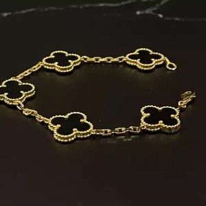 VCA Alhambra Vintage bracelet inspired 18k Yellow Gold Onyx